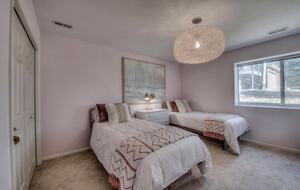 Lake Dillon Designer Retreat with Mountain Views - Dillon, Colorado