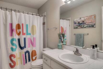 Lake Dillon Designer Retreat with Mountain Views - Dillon, Colorado