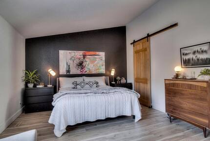 Lake Dillon Designer Retreat with Mountain Views - Dillon, Colorado