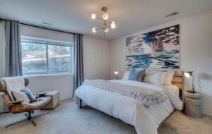 Lake Dillon Designer Retreat with Mountain Views - Dillon, Colorado