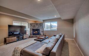 Lake Dillon Designer Retreat with Mountain Views - Dillon, Colorado