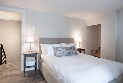 Alpine Elegance in the Heart of Whistler Village - Whistler, Canada