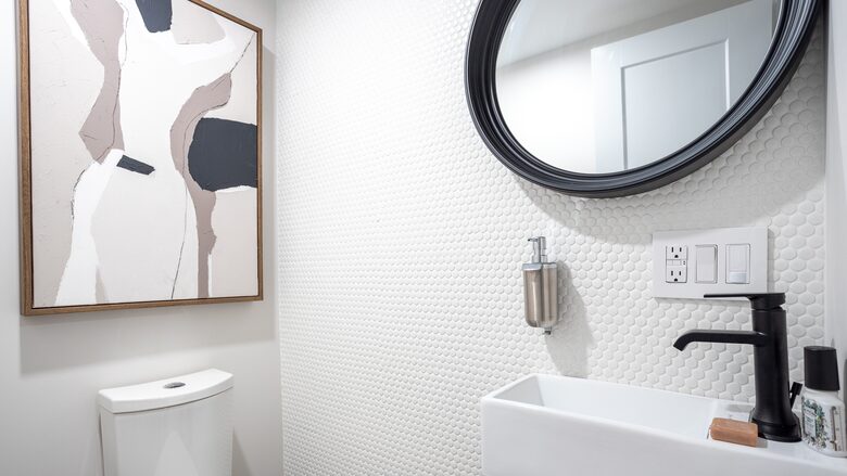 Alpine Elegance in the Heart of Whistler Village - Whistler, Canada