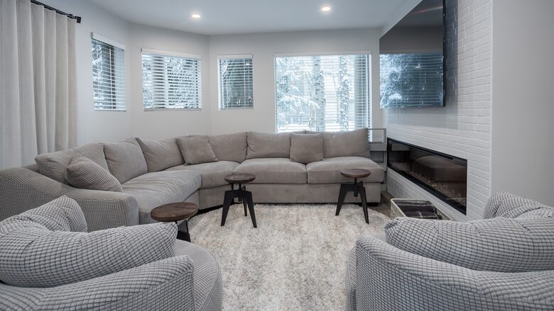 Alpine Elegance in the Heart of Whistler Village - Whistler, Canada