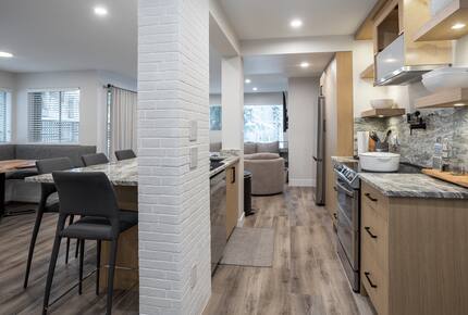 Alpine Elegance in the Heart of Whistler Village - Whistler, Canada