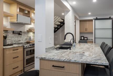 Alpine Elegance in the Heart of Whistler Village - Whistler, Canada