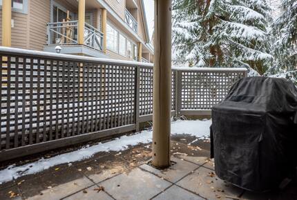 Alpine Elegance in the Heart of Whistler Village - Whistler, Canada