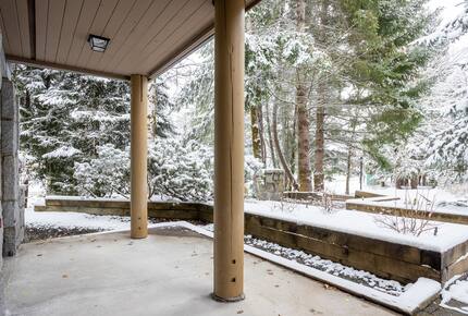 Alpine Elegance in the Heart of Whistler Village - Whistler, Canada