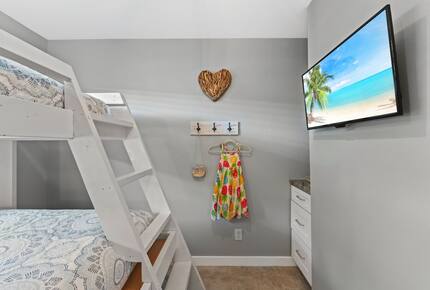 The Brickyard Surf Retreat - Santa Rosa Beach, Florida