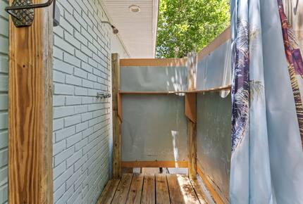 The Brickyard Surf Retreat - Santa Rosa Beach, Florida