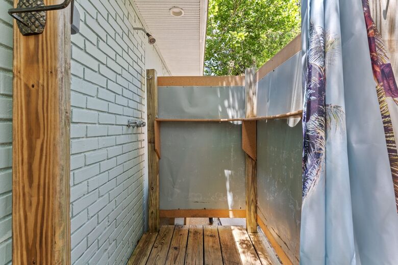 The Brickyard Surf Retreat - Santa Rosa Beach, Florida