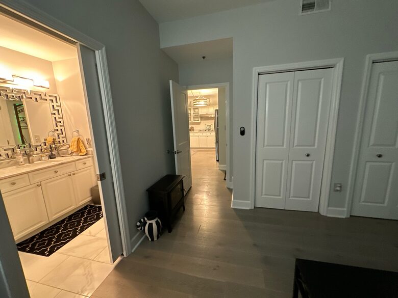 Stylish High-Rise Stay in the Heart of Birmingham - Birmingham, Alabama