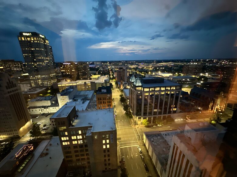 Stylish High-Rise Stay in the Heart of Birmingham - Birmingham, Alabama