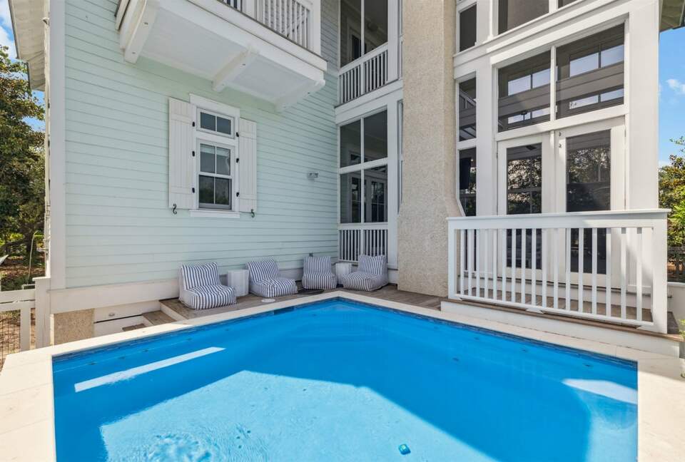 NEW Pool Deck Seating