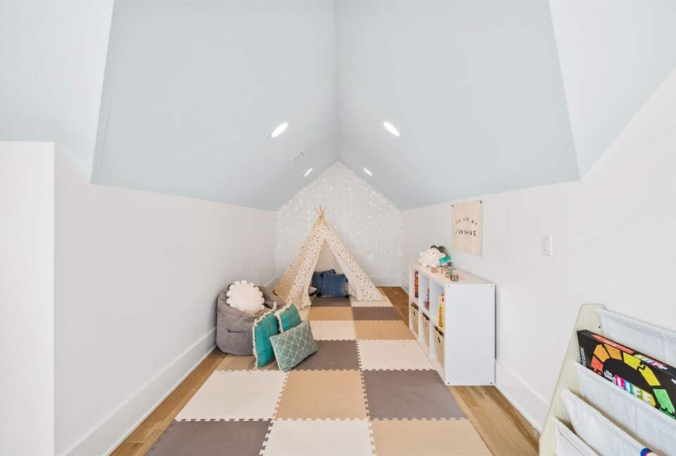 Top Floor Loft Entertainment