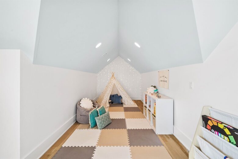 Top Floor Loft Entertainment