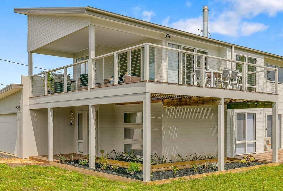 Stylish Seaside Getaway in Phillip Island - Smiths Beach, Australia