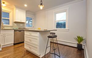 Chic Westport Cape Near Beach & Downtown - Westport, Connecticut