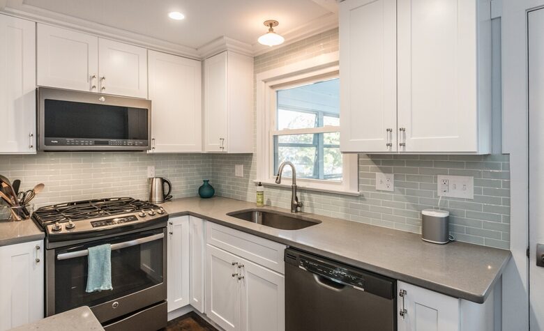 Chic Westport Cape Near Beach & Downtown - Westport, Connecticut