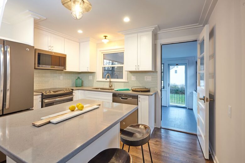 Chic Westport Cape Near Beach & Downtown - Westport, Connecticut