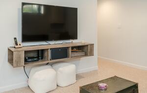 Chic Westport Cape Near Beach & Downtown - Westport, Connecticut