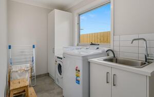 Stylish Seaside Getaway in Phillip Island - Smiths Beach, Australia