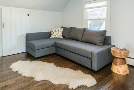 Chic Westport Cape Near Beach & Downtown - Westport, Connecticut