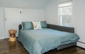 Chic Westport Cape Near Beach & Downtown - Westport, Connecticut