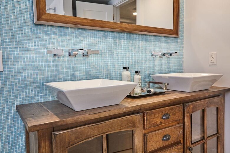 Chic Westport Cape Near Beach & Downtown - Westport, Connecticut