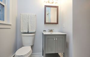 Chic Westport Cape Near Beach & Downtown - Westport, Connecticut