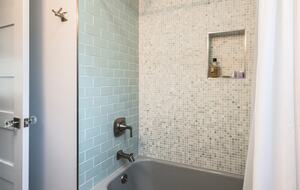 Chic Westport Cape Near Beach & Downtown - Westport, Connecticut