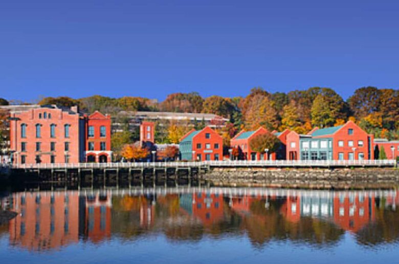 Chic Westport Cape Near Beach & Downtown - Westport, Connecticut