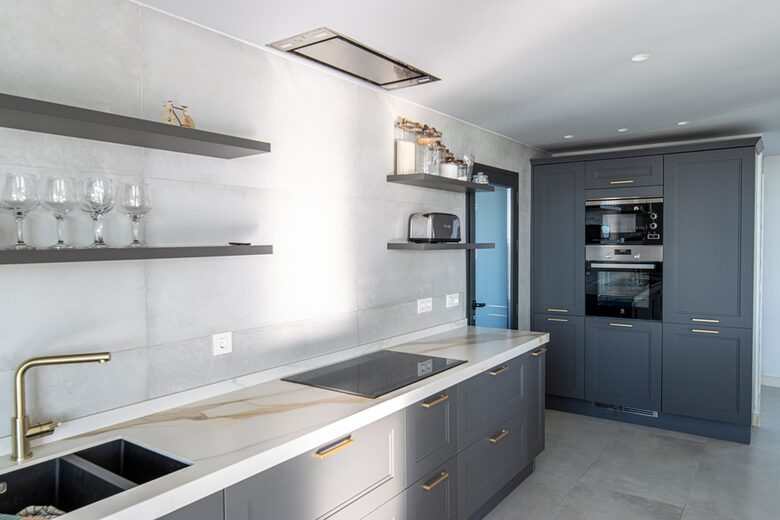 Villa Retinta: Sophisticated Coastal Villa with Panoramic Views - Tarifa, Spain