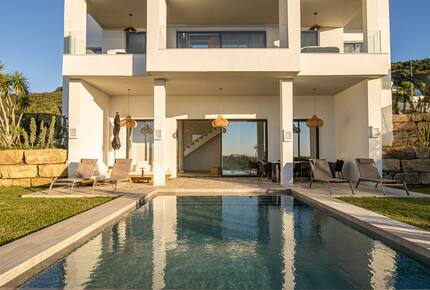 Villa Retinta: Sophisticated Coastal Villa with Panoramic Views - Tarifa, Spain