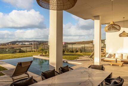 Villa Retinta: Sophisticated Coastal Villa with Panoramic Views - Tarifa, Spain