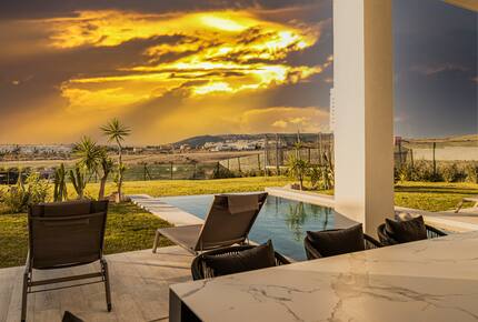 Villa Retinta: Sophisticated Coastal Villa with Panoramic Views - Tarifa, Spain