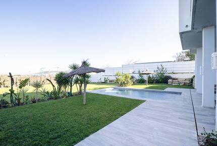 Villa Retinta: Sophisticated Coastal Villa with Panoramic Views - Tarifa, Spain