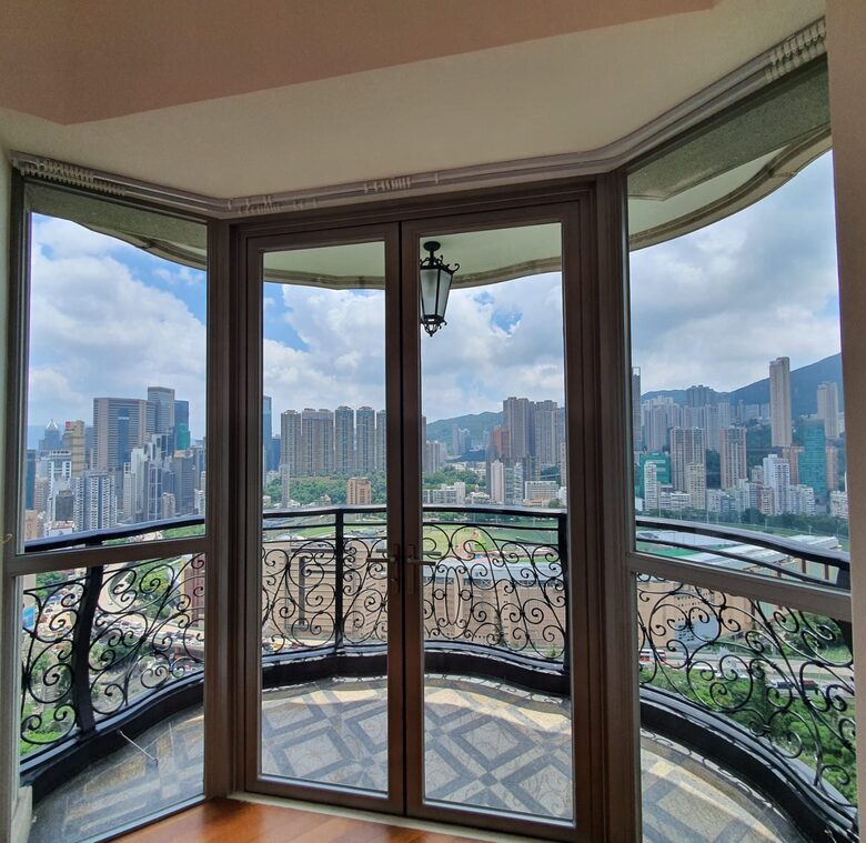 Elegant Wan Chai Residence with Panoramic Views - Wan Chai, Hong Kong