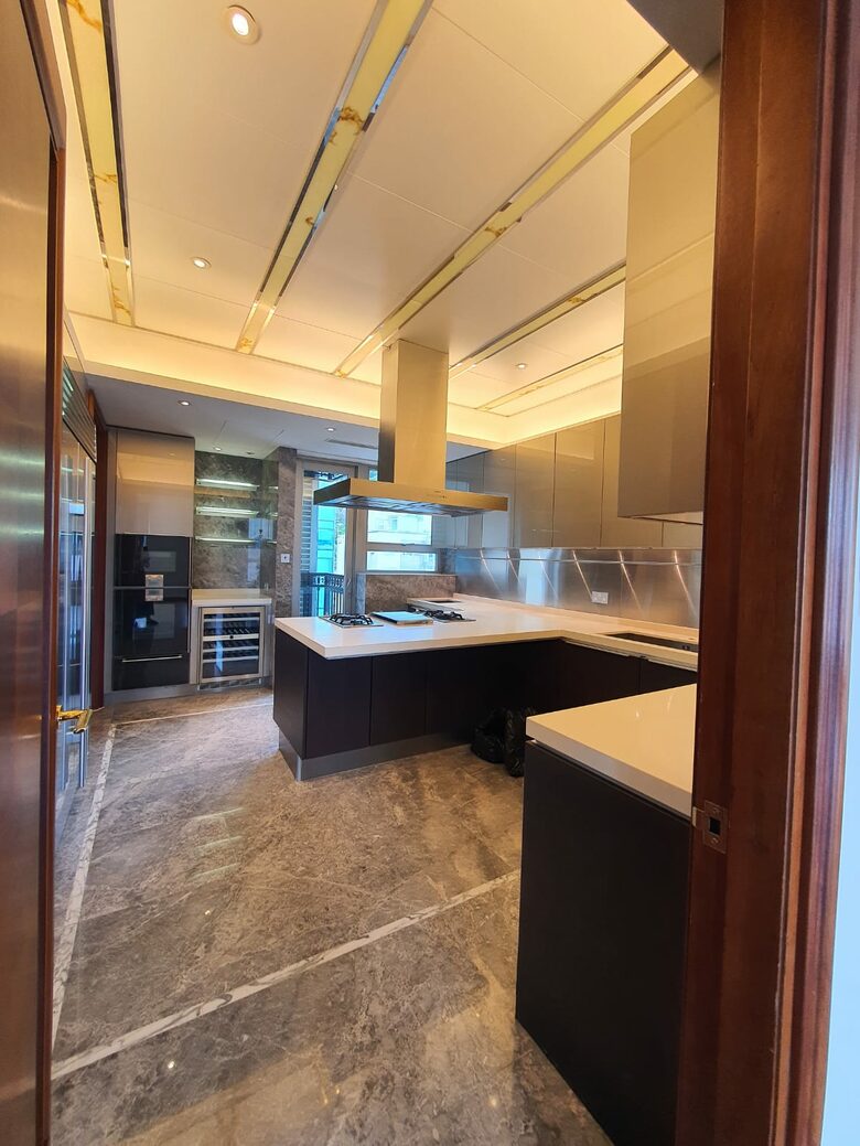 Elegant Wan Chai Residence with Panoramic Views - Wan Chai, Hong Kong