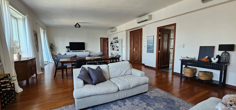 Elegant Wan Chai Residence with Panoramic Views - Wan Chai, Hong Kong