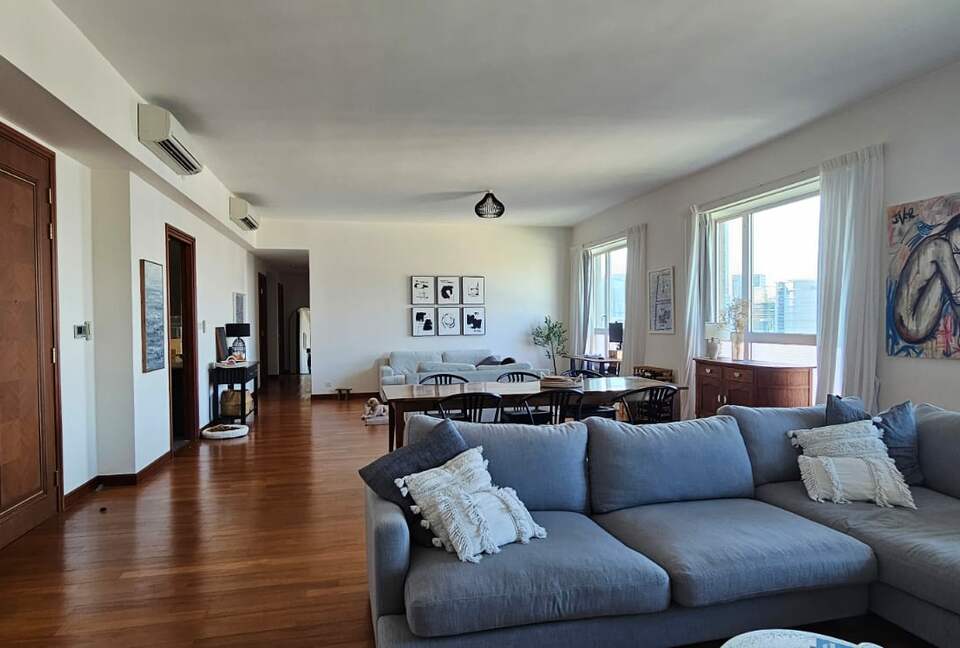 Elegant Wan Chai Residence with Panoramic Views - Wan Chai, Hong Kong