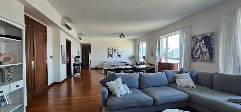 Elegant Wan Chai Residence with Panoramic Views - Wan Chai, Hong Kong