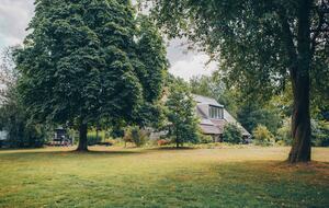 A Sophisticated Retreat with Swimming Pond and Guesthouse - Hulshorst, Netherlands