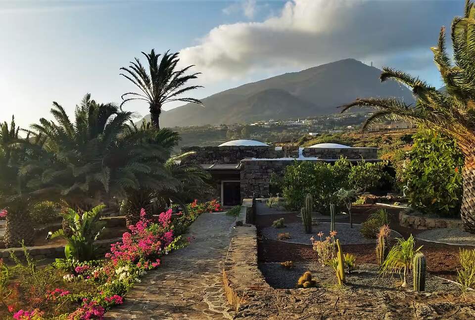 Authentic Pantelleria Estate with Terraced Gardens and Pool - Pantelleria, Italy