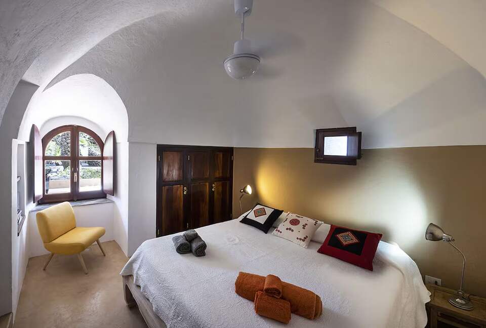 Authentic Pantelleria Estate with Terraced Gardens and Pool - Pantelleria, Italy