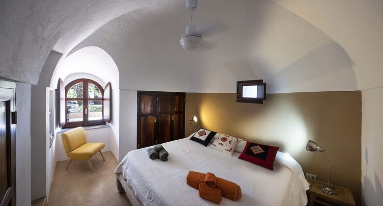 Authentic Pantelleria Estate with Terraced Gardens and Pool - Pantelleria, Italy