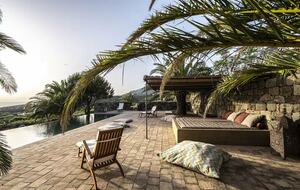 Authentic Pantelleria Estate with Terraced Gardens and Pool - Pantelleria, Italy