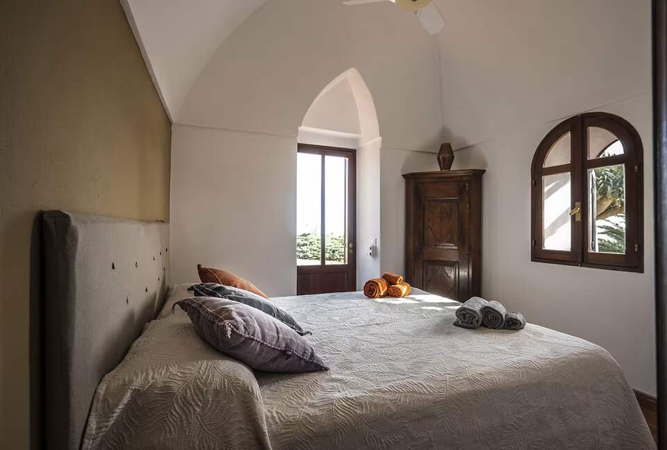 Authentic Pantelleria Estate with Terraced Gardens and Pool - Pantelleria, Italy