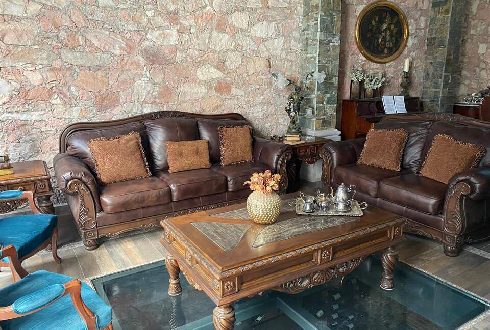 Villa Queretaro - Santiago de Querétaro, Mexico