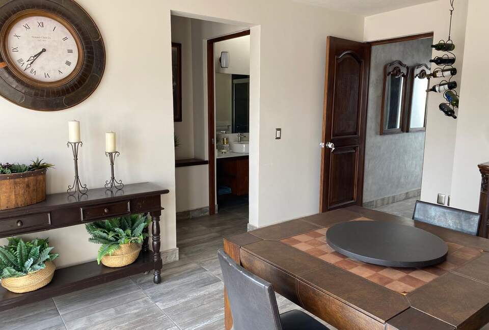 Villa Queretaro - Santiago de Querétaro, Mexico